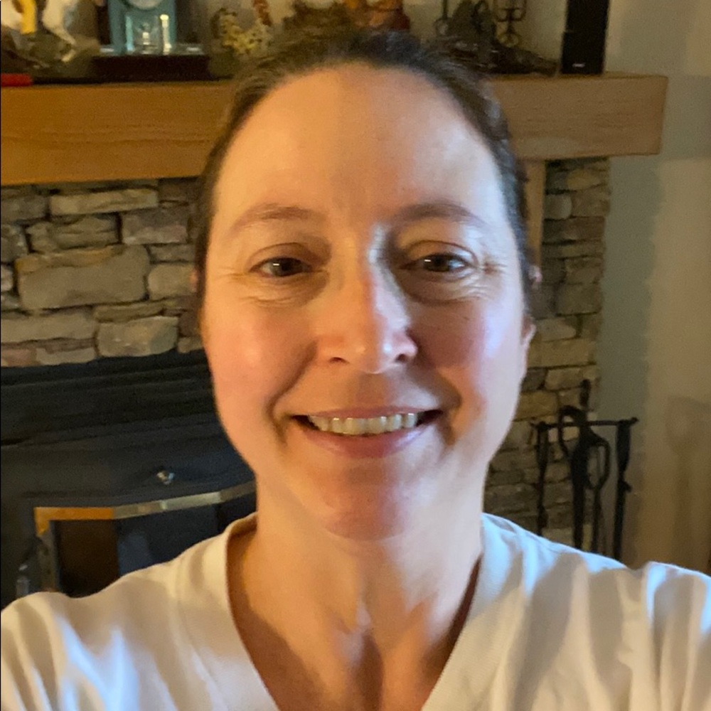 Meet your Posher, April